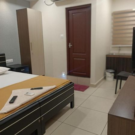 Mhb Motel Kochi Ngoại thất bức ảnh